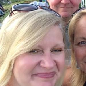 Meet your Posher, Roxanne